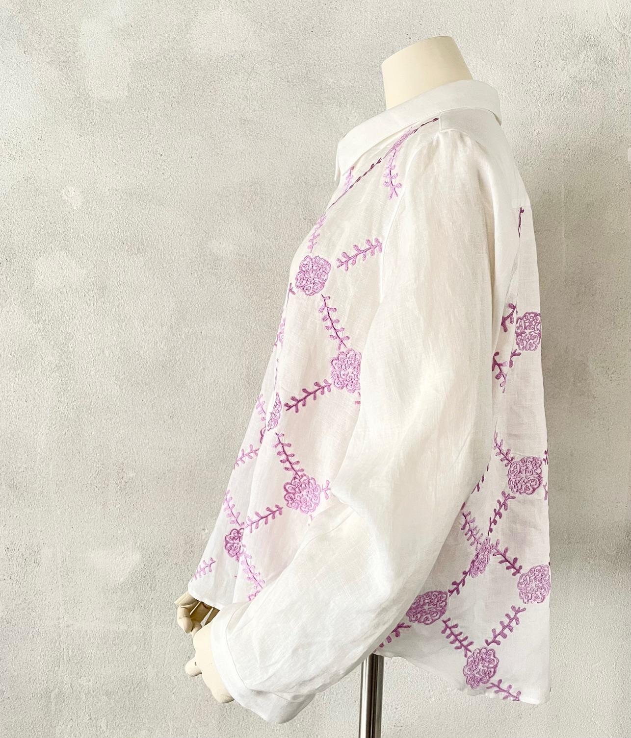 リネン 100%白　 刺繍シャツ　トウダイグサ刺繍　サイズが選べる【受注製作】　草花模様　ボタニカル | 3枚目